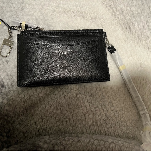 Marc Jacobs The Slim 84 Top Zip Wristlet - Picture 7 of 7